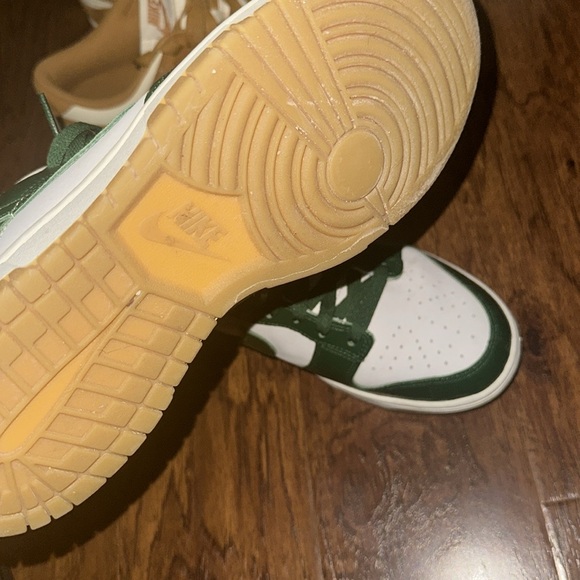 Nike Dunks - Picture 3 of 3